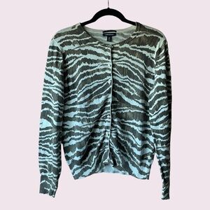 🚨FLASH SALE🚨Lands End Brown and White Zebra Button Down Cardigan